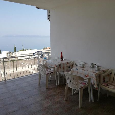 Apartments Aniko Saric Tučepi Zewnętrze zdjęcie